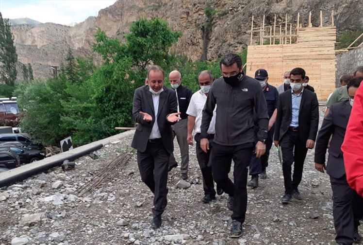 Uzundere ve Tortum Şelalesi Erzurum'un Antalya'sı Oluyor!