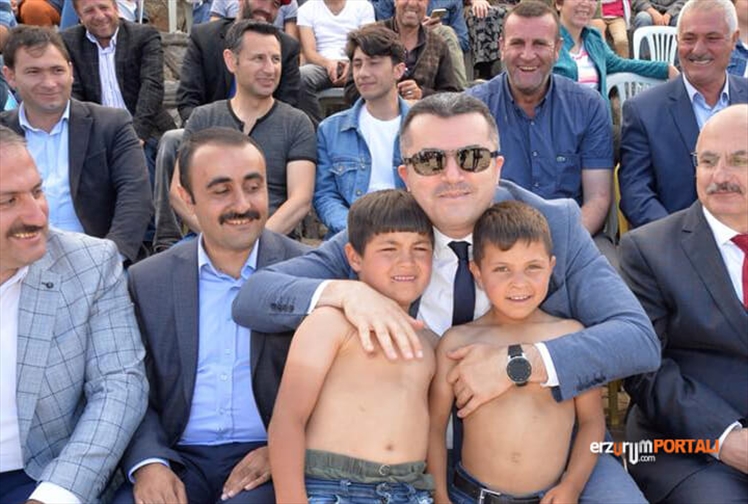 Erzurum Valisi Okay Memiş