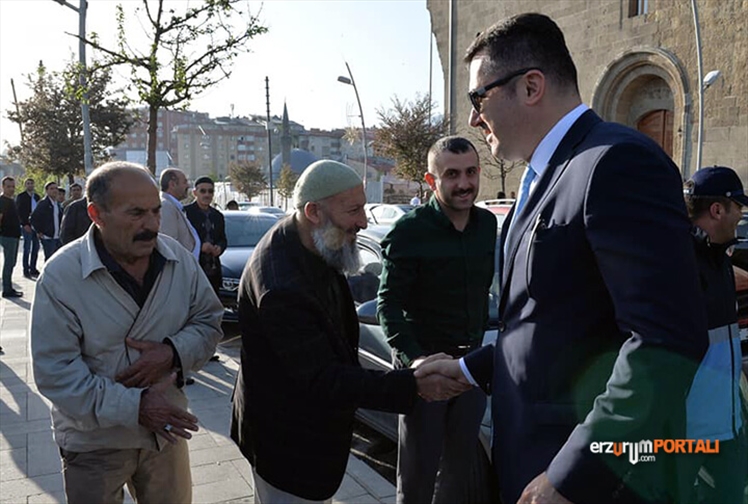 Erzurum Valisi Okay Memiş