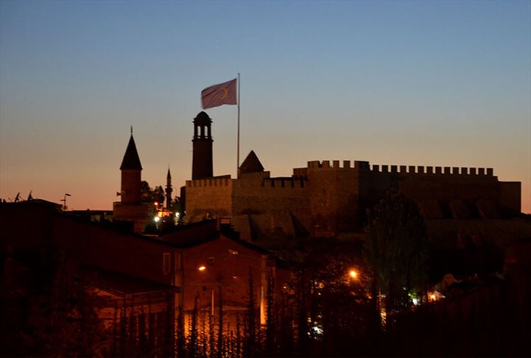 2019 Yılına Kıyasla 2020 Yılında Erzurum Nüfusu Arttı Mı Düştü Mü?