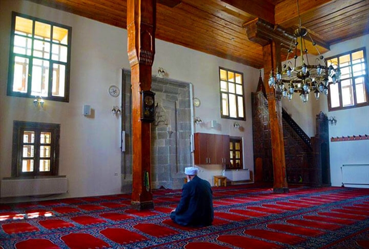 Erzurum'da Bayram Namazı Kılınacak Mı?