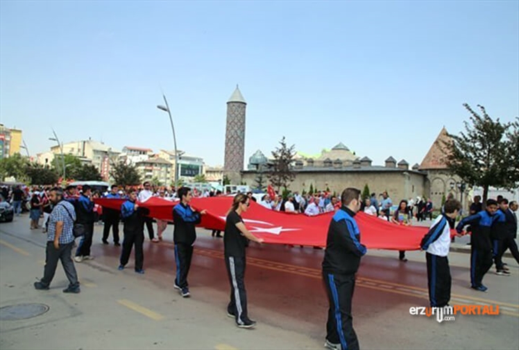 Erzurum Kongresinin 100. Yılı Etkinliklerinden Objektiflere Yansıyanlar!