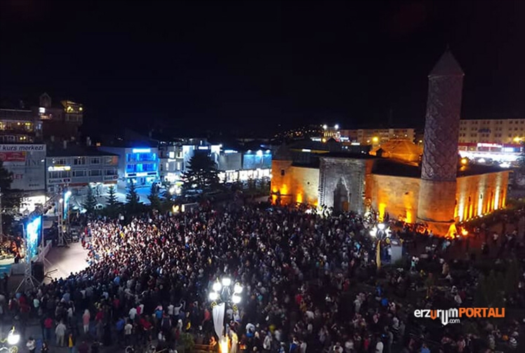 Yakutiye Kent Meydanı Açık Hava Konserleri İle Şenleniyor!