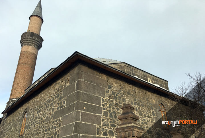 Hatimli teravih namazı kılınan gürcükapı cami