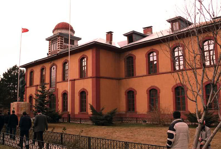 erzurum Sanasaryan Koleji